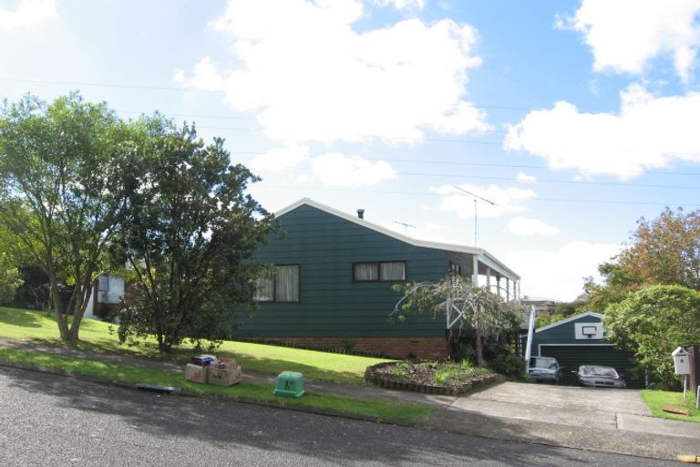Photo of property in 9 Heron Place, Pakuranga Heights, Auckland, 2010