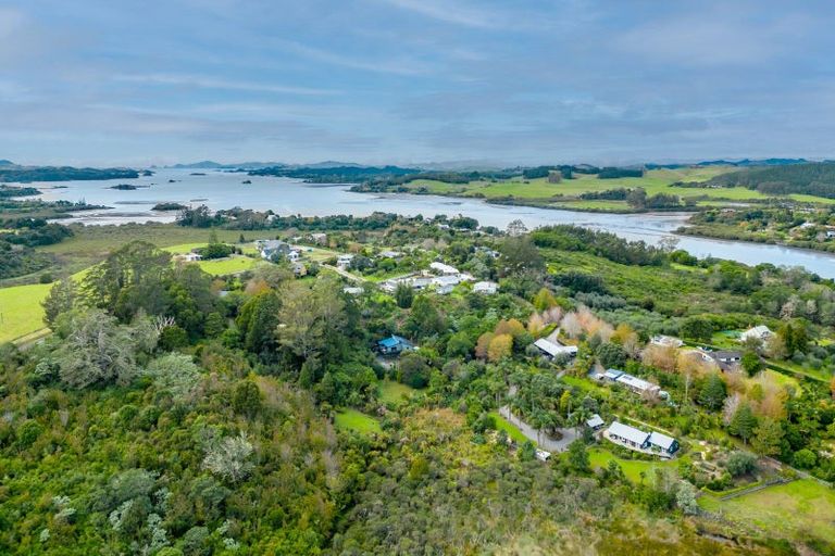 Photo of property in 16 Ao Marama Place, Kerikeri, 0294