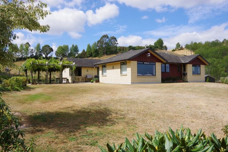 Photo of property in 1030 Mapara Road, Kinloch, Taupo, 3385