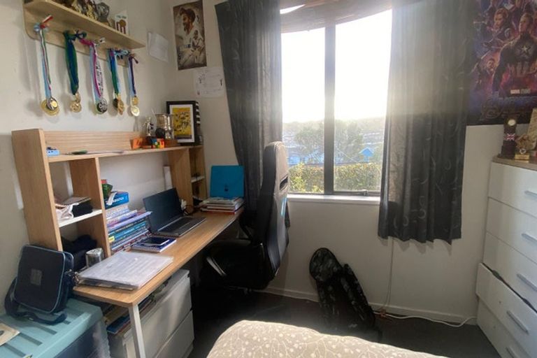 Photo of property in 16b Trinidad Crescent, Grenada Village, Wellington, 6037