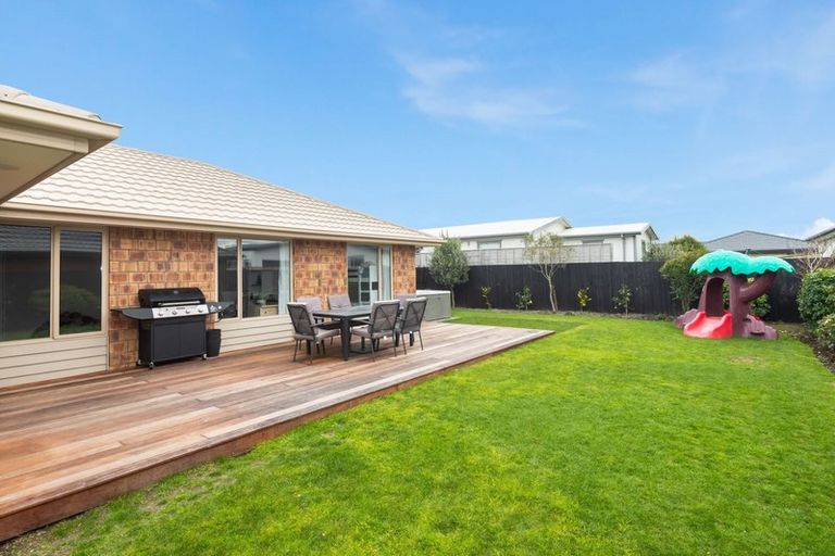 Photo of property in 9 Kingsbridge Drive, Burwood, Christchurch, 8083