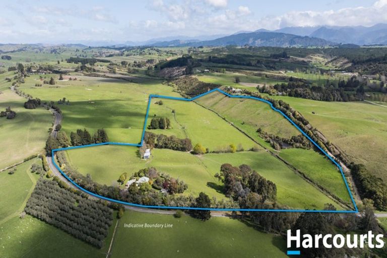 Photo of property in 420 Central Road South, Upper Moutere, 7175