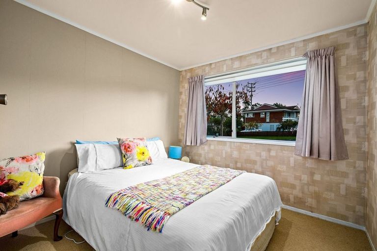 Photo of property in 24 Anich Road, Massey, Auckland, 0614