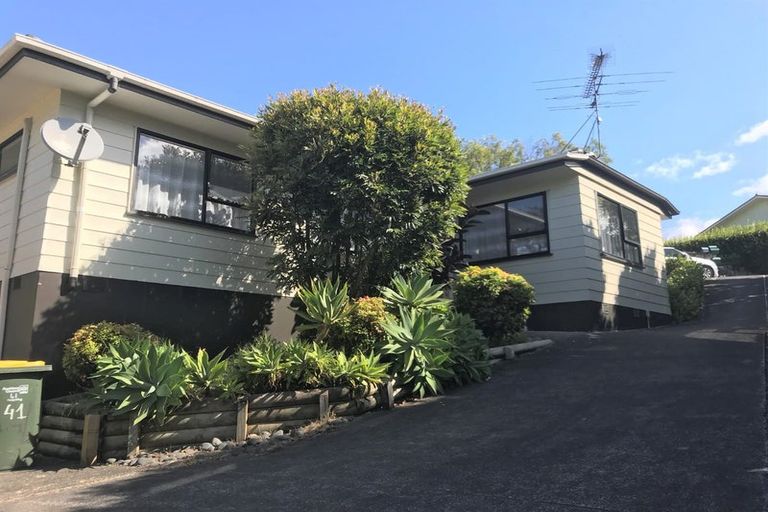 Photo of property in 41 Holmes Drive South, Massey, Auckland, 0614