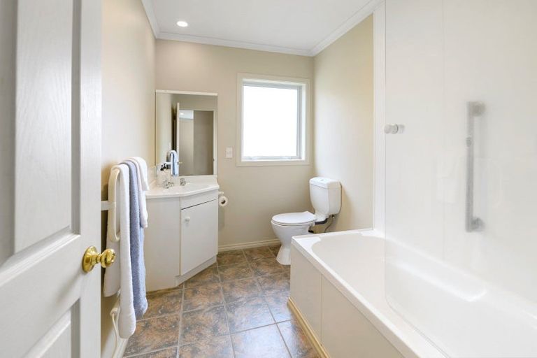 Photo of property in 33 Philomel Crest, Welcome Bay, Tauranga, 3112