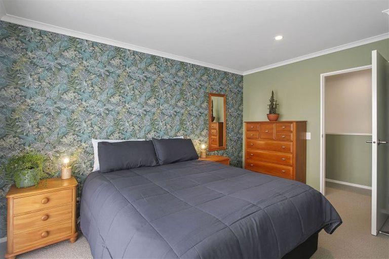 Photo of property in 30 Arthur Rolfe Lane, Swanson, Auckland, 0614