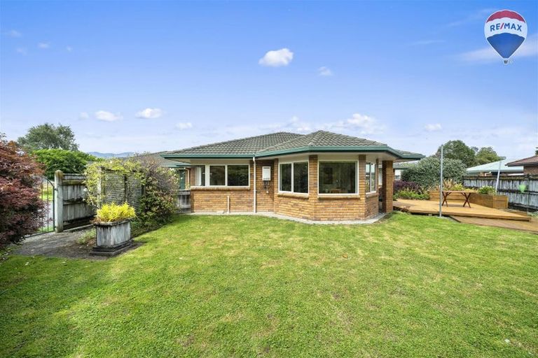 Photo of property in 18 Galveston Grove, Totara Park, Upper Hutt, 5018