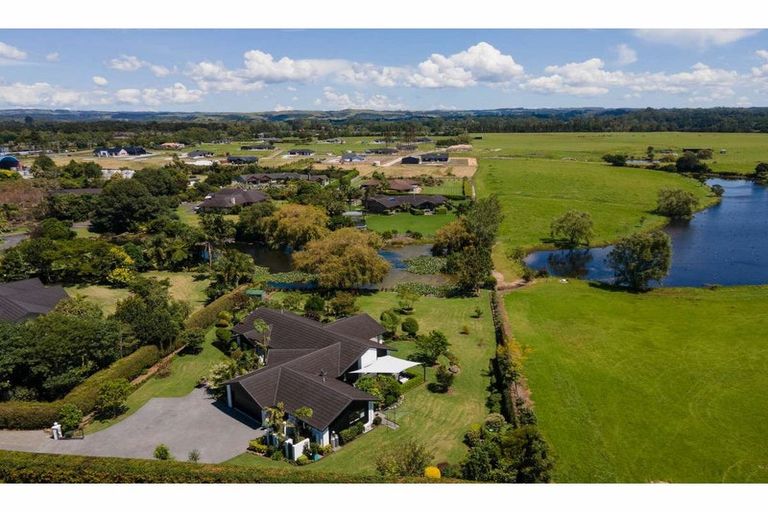 Photo of property in 10 Cochrane Drive, Kerikeri, 0230