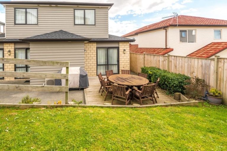 Photo of property in 10 Veneta Close, Flat Bush, Auckland, 2019