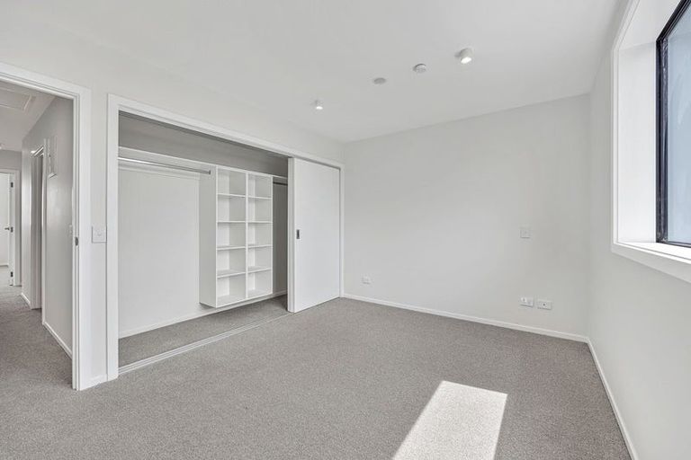Photo of property in 10 Cessna Crescent, Mangere, Auckland, 2022
