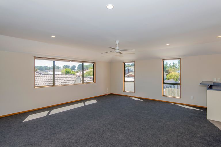 Photo of property in 74b Sinclair Street, New Brighton, Christchurch, 8083