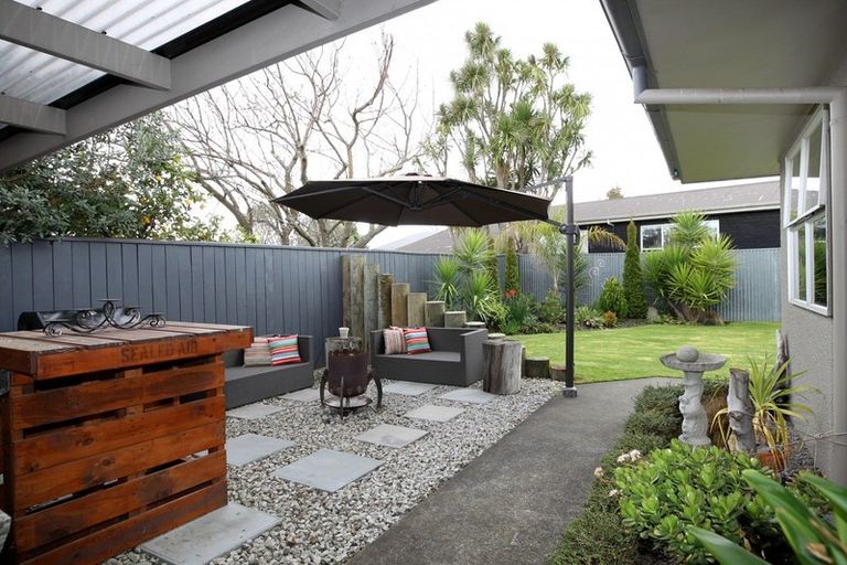 Photo of property in 92 Napier Road, Havelock North, 4130