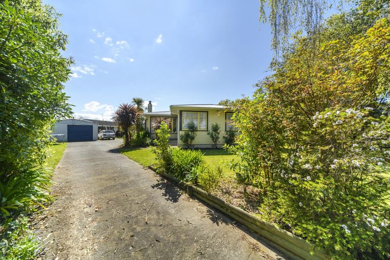 Photo of property in 14 Marsden Place, Awapuni, Palmerston North, 4412