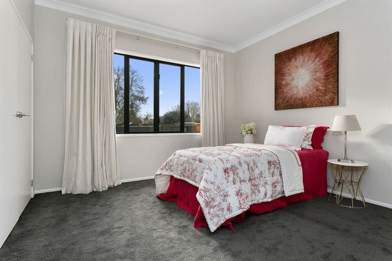 Photo of property in 23 Cowley Drive, Leamington, Cambridge, 3432