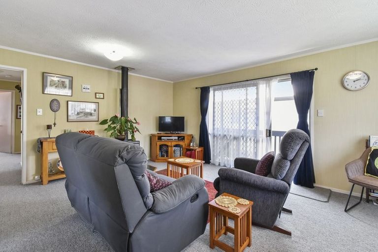 Photo of property in 2/33 Pah Road, Papatoetoe, Auckland, 2025