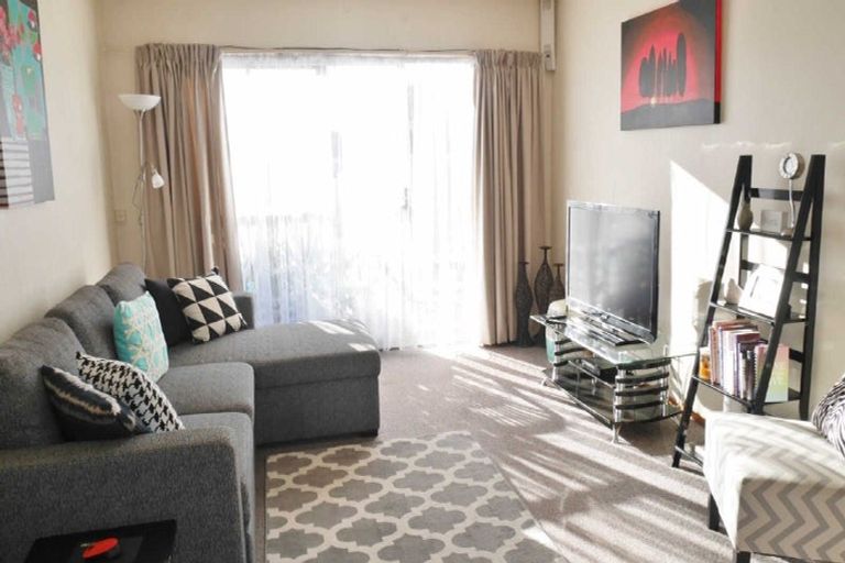 Photo of property in 6/93 Racecourse Road, Sockburn, Christchurch, 8042