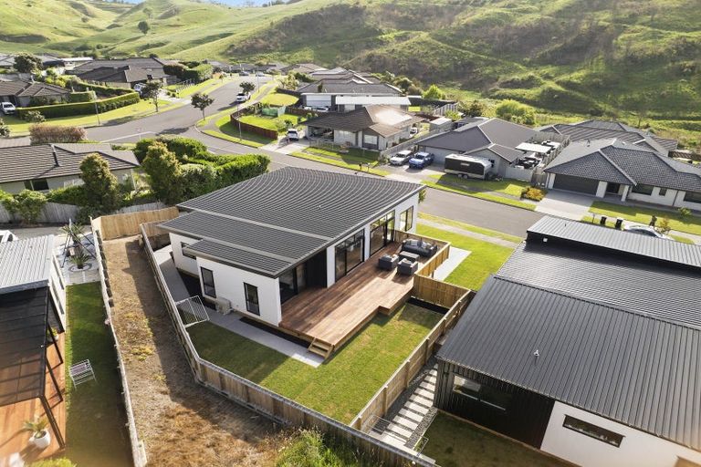 Photo of property in 10 Bob Carter Place, Welcome Bay, Tauranga, 3175