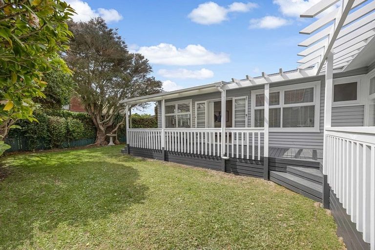 Photo of property in 32 Harapaki Road, Meadowbank, Auckland, 1072