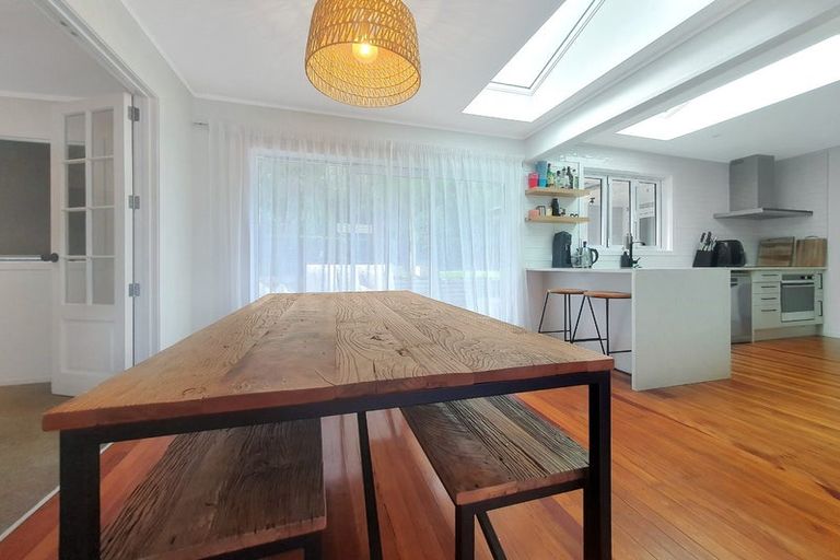 Photo of property in 102 Park Hill Road, Birkenhead, Auckland, 0626