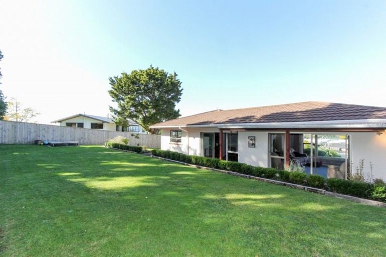 Photo of property in 8 Price Street, Westown, New Plymouth, 4310