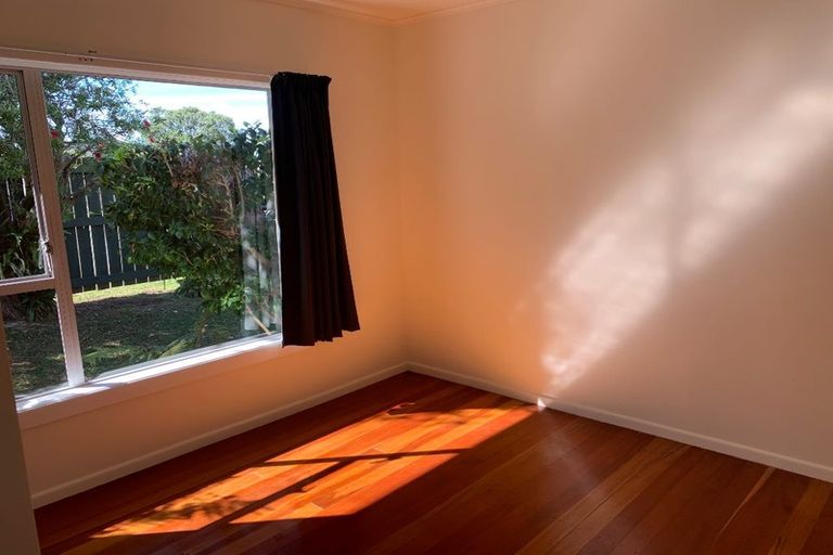 Photo of property in 2/164 Forrest Hill Road, Forrest Hill, Auckland, 0620