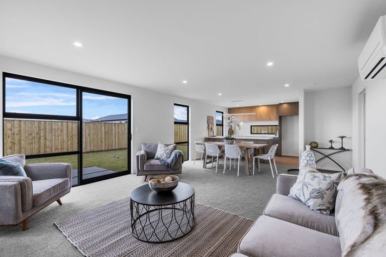 Photo of property in 33 Duporth Road, Rolleston, 7614