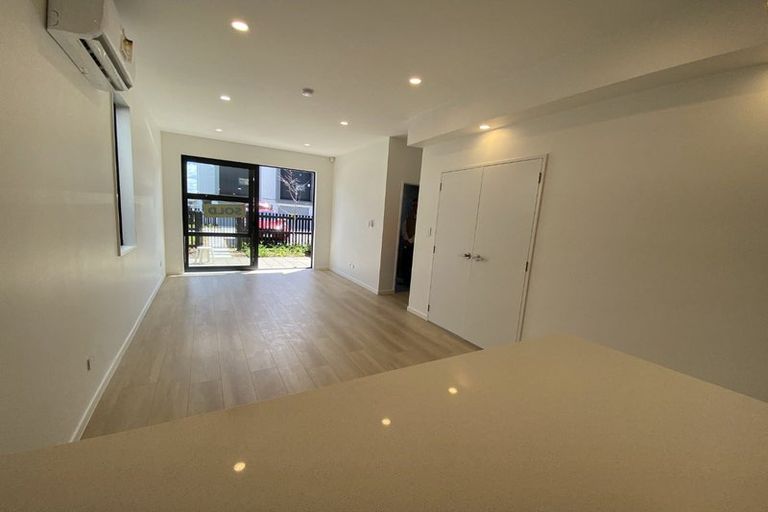 Photo of property in 11 Papa Takaro Lane, Flat Bush, Auckland, 2019