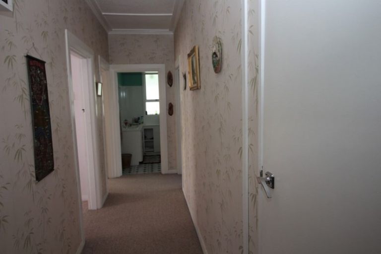 Photo of property in 20 Thyra Street, Dannevirke, 4930