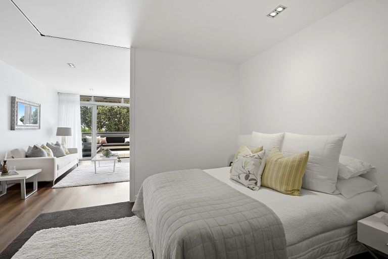 Photo of property in Ocean Breeze Apts, 7107/87 Clyde Road, Browns Bay, Auckland, 0630