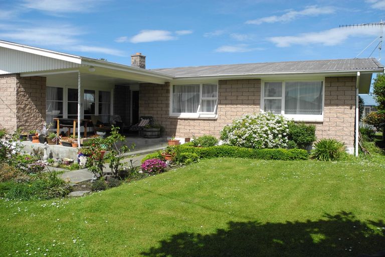 Photo of property in 2 Durham Street, Waimate, 7924