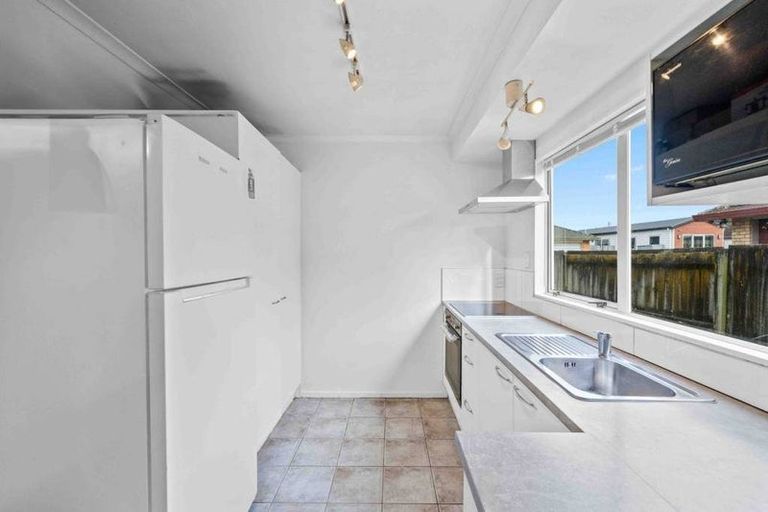 Photo of property in 10 Portrush Lane, Takanini, 2112