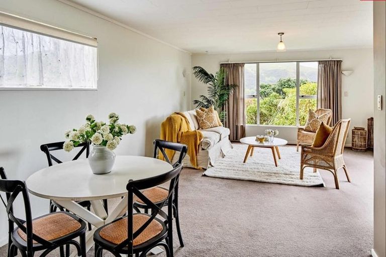 Photo of property in 51 Sea Vista Drive, Pukerua Bay, 5026