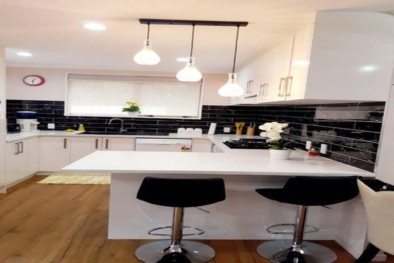 Photo of property in 7 Scotts Field Drive, Takanini, 2112