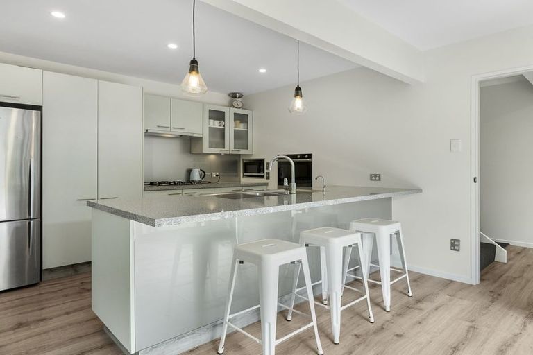 Photo of property in 87 Walton Park Avenue, Fairfield, Dunedin, 9018