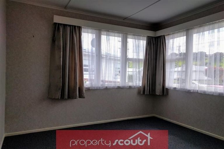 Photo of property in 28 Belair Avenue, Blagdon, New Plymouth, 4310