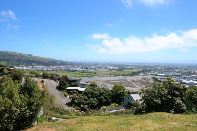 Photo of property in 97 Cannon Hill Crescent, Mount Pleasant, Christchurch, 8081