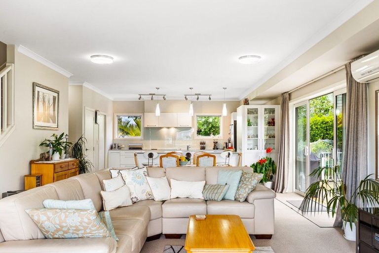 Photo of property in 43 Landmark Terrace, Orewa, 0931