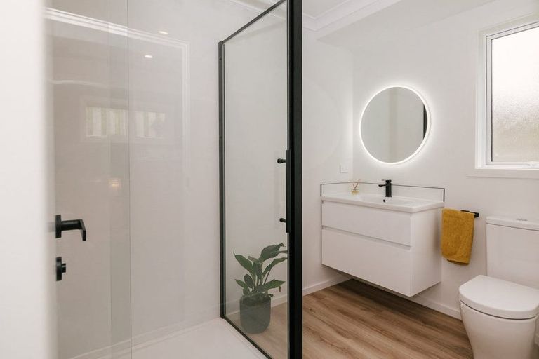 Photo of property in 22a La Lena Grove, Fitzherbert, Palmerston North, 4410