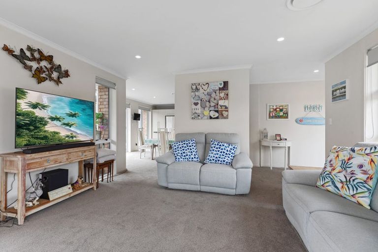 Photo of property in 65 Carrington Drive, Papamoa Beach, Papamoa, 3118