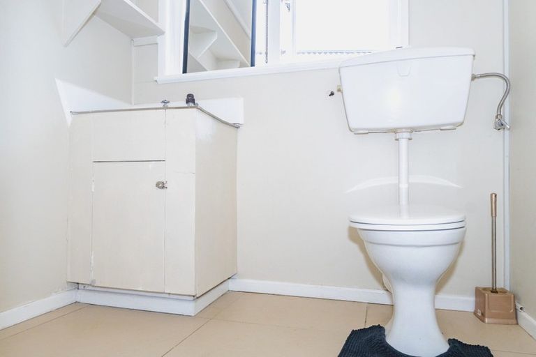 Photo of property in 16 Bettina Place, Manurewa, Auckland, 2102