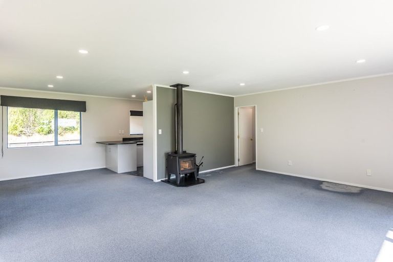 Photo of property in 2 Wallace Loop Road, Koputaroa, Levin, 5571