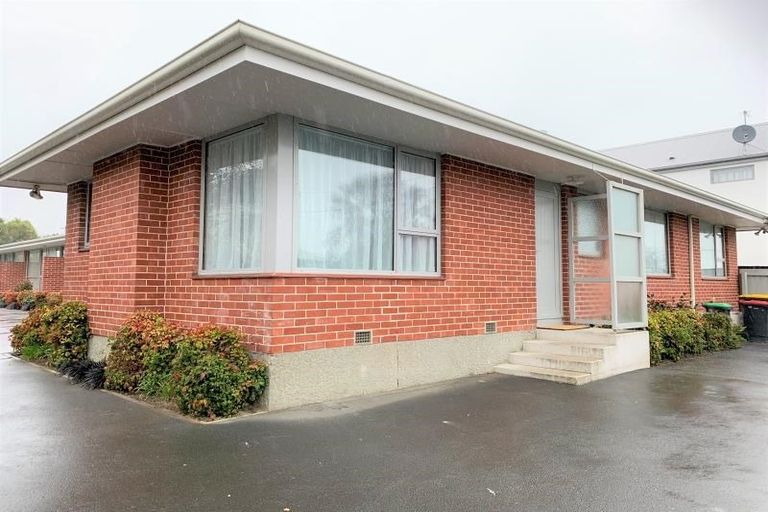 Photo of property in 1/534 Barbadoes Street, Edgeware, Christchurch, 8013