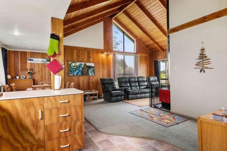 Photo of property in 1091 Oturoa Road, Hamurana, Rotorua, 3072