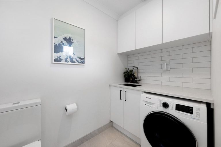 Photo of property in 125c Point Chevalier Road, Point Chevalier, Auckland, 1022