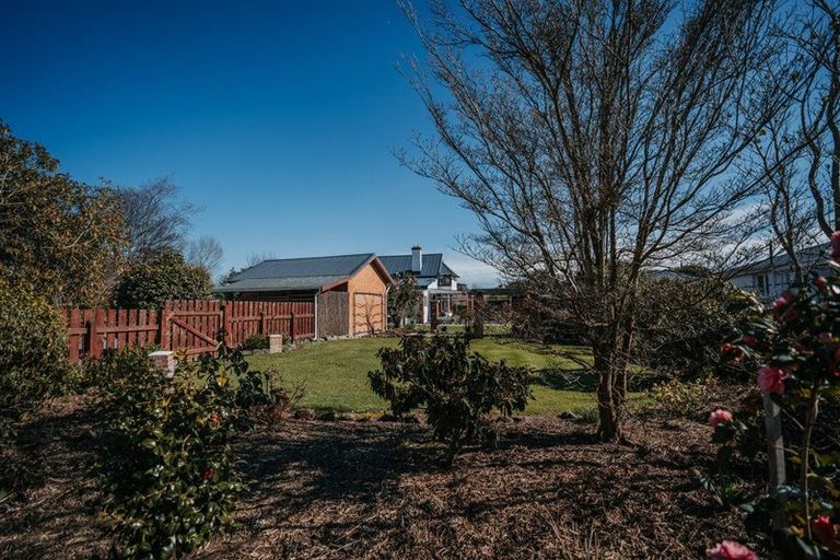 Photo of property in 6 Johnson Street, Milton, 9220