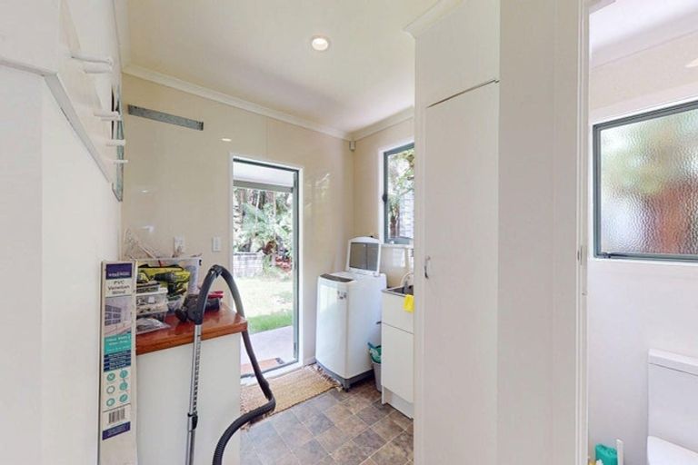 Photo of property in 36 Tombleson Road, Lake Rotoma, Rotorua, 3074