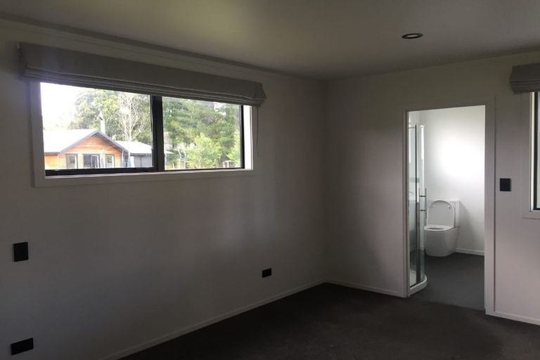 Photo of property in 7 Loach Road, Hawea Flat, Wanaka, 9382