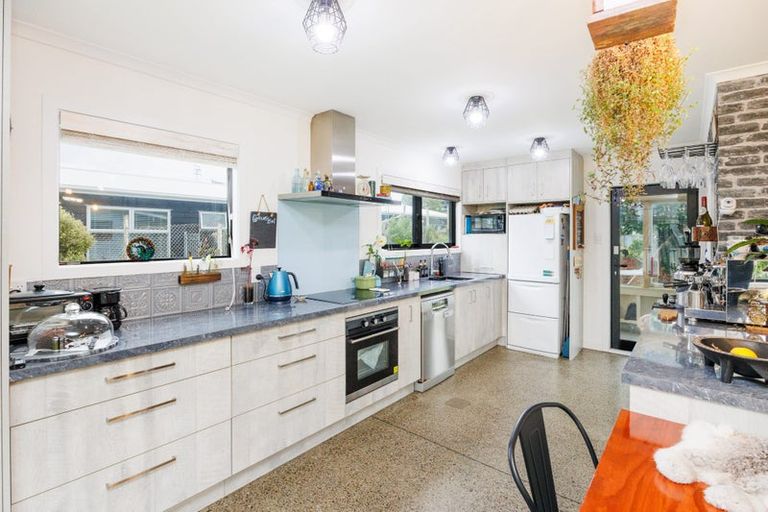 Photo of property in 63 Himatangi Street, Himatangi Beach, Foxton, 4891