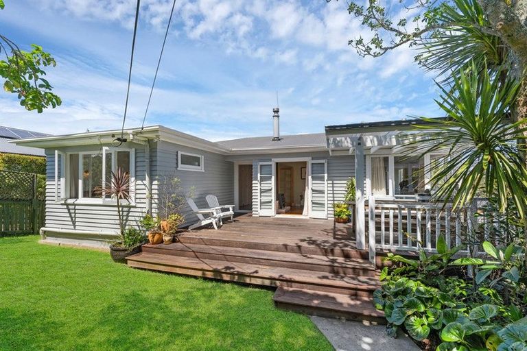 Photo of property in 60 Mcentee Road, Waitakere, Auckland, 0816