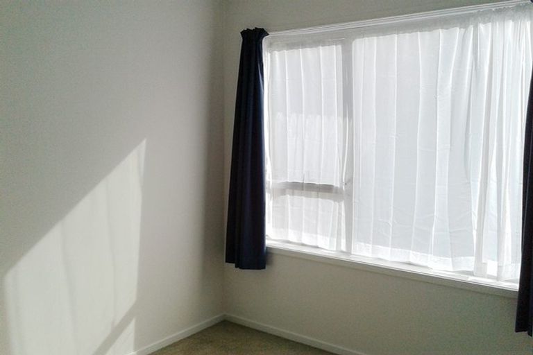 Photo of property in 2/14 Heron Place, Pakuranga Heights, Auckland, 2010